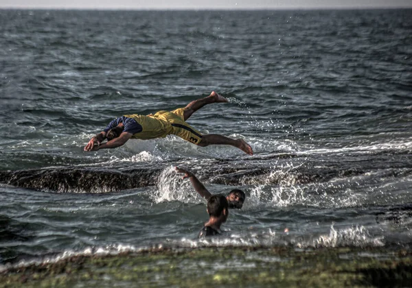 Gente Passa Tempo Sulla Spiaggia Gaza City Giugno 2021 Striscia — Foto Stock