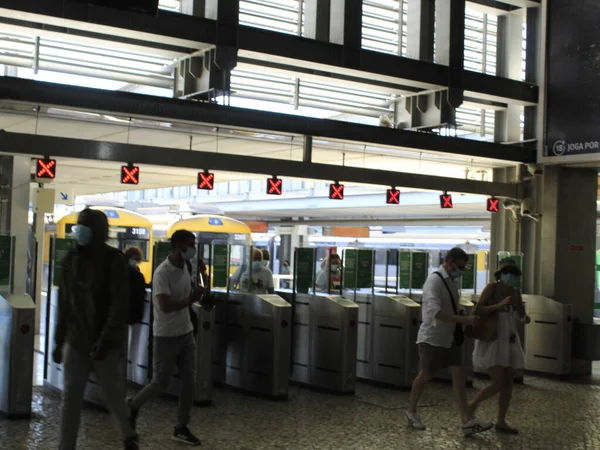 Movimiento Pasajeros Transporte Público Lisboa Junio 2021 Lisboa Portugal Movimiento — Foto de Stock