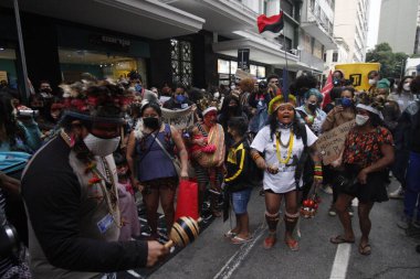 Indigenous from Maracana village protest in Rio de Janeiro. June 30, 2021, Rio de Janeiro, Brazil: Indigenous people from Aldeia Maracana hold a public act in front of TRF2 (Federal Regional Court of the Second Region), in Rio de Janeiro