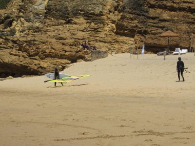 Movement on Guincho beach, in Cascais District. June 30, 2021, Brasilia, Federal District, Brazil: Intense movement on Guincho beach, in District of Cascais, famous for being setting for one of the James Bond films