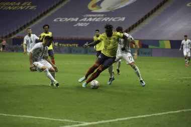 Copa America Yarı Finali: Arjantin ve Kolombiya. 6 Temmuz 2021, Brasilia, Federal Bölge, Brezilya: Arjantin ve Kolombiya arasında oynanan futbol maçında Arjantin 'den Lautaro Martinez' in attığı golün kutlanması, Cop 'un yarı finali için geçerli