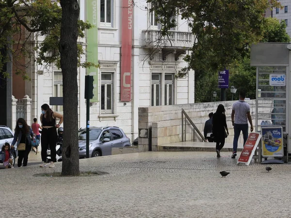 Άνθρωποι Κινούνται Στη Λισαβόνα Και Γύρω Ιουλίου 2021 Λισαβόνα Πορτογαλία — Φωτογραφία Αρχείου