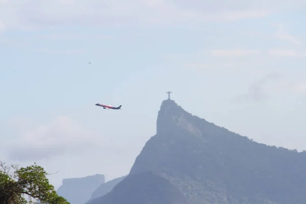 Plaża Boa Viagem Widokiem Chrystusa Odkupiciela Lipca 2021 Niteroi Rio — Zdjęcie stockowe