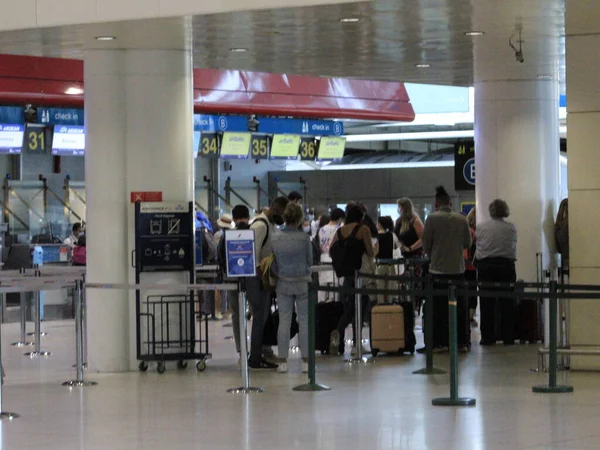 Passagierbewegung Auf Dem Internationalen Flughafen Lissabon Juli 2021 Lissabon Portugal — Stockfoto