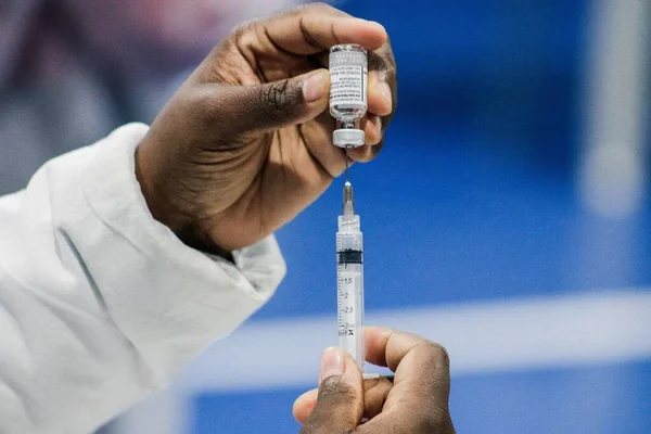 우루스 Flu Covid 2021 브라질 파울로 브라질구울 류스시는 이상의 인구를 — 스톡 사진