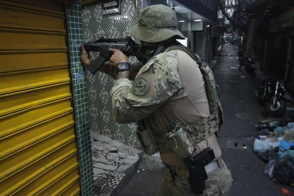 联邦警察在里约热内卢Favela Rocinha的行动 2021年7月9日 巴西里约热内卢 周五上午 联邦警察在巴西里约热内卢南区的Rocinha Favela展开行动 — 图库照片