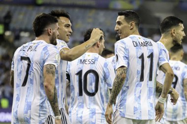 Arjantin ve Brezilya. 10 Temmuz 2021, Rio de Janeiro, Brezilya: Brezilya ile oynanan futbol maçı, Copa America 2021 finali için geçerli, Cumartesi günü Rio de Janeiro 'daki Maracana Stadyumu' nda düzenlendi. 