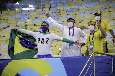 Copa America Final: Brezilya ve Arjantin. 10 Temmuz 2021, Rio de Janeiro, Brezilya: Rio de Janeiro 'daki Maracana Stadyumu' nun taraftarları, Brezilya ile Arjantin arasında oynanan ve Copa America 'nın finali için geçerli olan maç için Cumartesi (10)). 