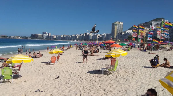 Rio Janeiro Daki Copacabana Plajında Banyo Hareketleri Temmuz 2021 Rio — Stok fotoğraf