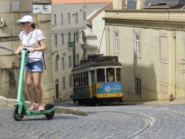 Persone Nel Quartiere Baixo Chiado Lisbona Luglio 2021 Lisbona Portogallo — Foto Stock