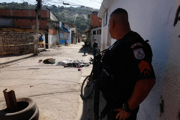 Obyvatelé Vila Kennedyové Protestují Uzavírají Brasil Avenua Rio Janeiro Července — Stock fotografie