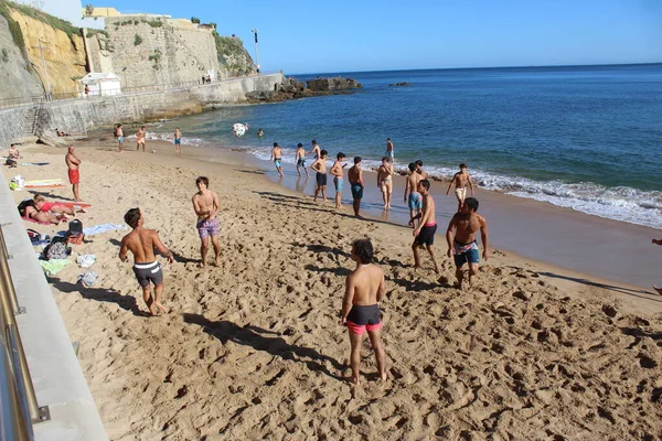 해변의 해변이요 포르투갈 리스본 바더스는 2021 화요일 카스티야 지역에 해변에서 — 스톡 사진