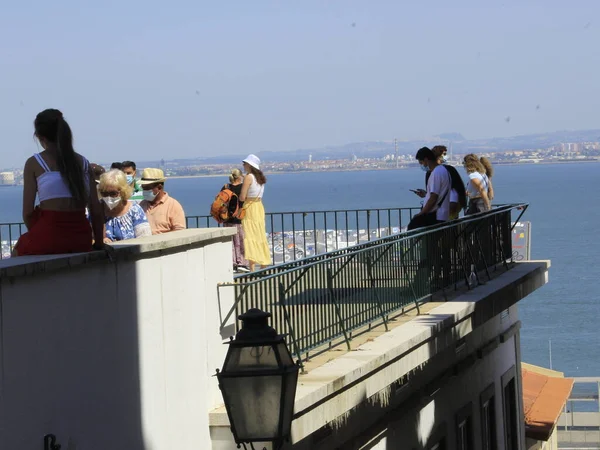 Τουριστική Κίνηση Santa Luzia Άποψη Στη Λισαβόνα Ιουλίου 2021 Λισαβόνα — Φωτογραφία Αρχείου