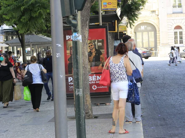Bewegung Der Menschen Den Straßen Der Touristenorte Und Lissabon Juli — Stockfoto
