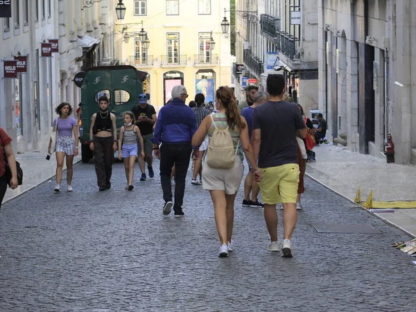 Spotřebitelé Baixo Chiado Lisabon Července 2021 Lisabon Portugalsko Velký Pohyb — Stock fotografie
