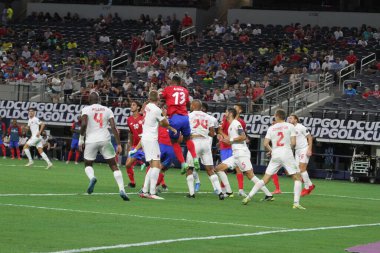 (SPO) Concacaf Gold Cup Quarters finali: Kosta Rika ve Kanada. 25 Temmuz 2021, Dallas, Teksas, ABD: Futbol maçı Beetwen Costa Rica ve Kanada çeyrek final için geçerli Concacaf Gold kupası, Dallas-Texas AT & T stadyumunda. 40.000 izleyici var.