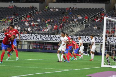 (SPO) Concacaf Gold Cup Quarters finali: Kosta Rika ve Kanada. 25 Temmuz 2021, Dallas, Teksas, ABD: Futbol maçı Beetwen Costa Rica ve Kanada çeyrek final için geçerli Concacaf Gold kupası, Dallas-Texas AT & T stadyumunda. 40.000 izleyici var.