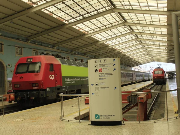 Die Bahnhöfe Santa Apolonia Und Rossio Lissabon Juli 2021 Lissabon — Stockfoto