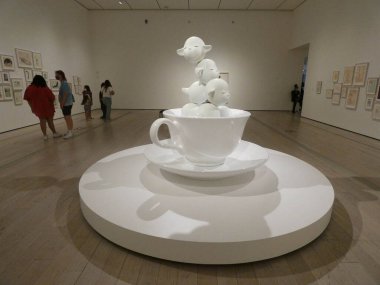 The 2021 LA Art Show Gets Off to a Rocking Start. July 29, 2021, Los Angeles, CA, USA:  With Los Angeles rapidly gathering steam as a leading North American Art Metropolis, the West Coast's leading art gathering now routinely attracts celebritity