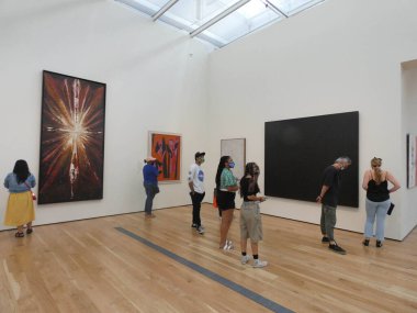 The 2021 LA Art Show Gets Off to a Rocking Start. July 29, 2021, Los Angeles, CA, USA:  With Los Angeles rapidly gathering steam as a leading North American Art Metropolis, the West Coast's leading art gathering now routinely attracts celebritity