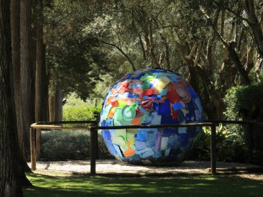 Marechal Carmona Park, in district of Cascais. July 29, 2021, Cascais, Portugal: Movement of people in Marechal Carmona Park, in  district of Cascais, metropolitan region of Lisbon, on Thursday (21).