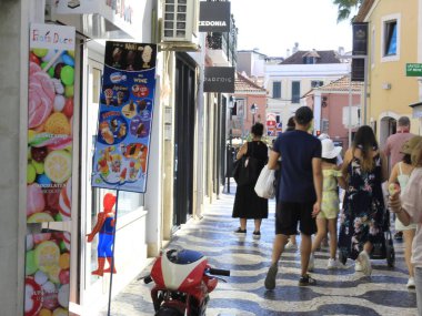 Tourist movement in Cascais. July 29, 2021, Cascais, Portugal: Tourist movement in center and on the beaches of Cascais, on coast of Portugal, on Thursday (29), amidst the Coronavirus pandemic.