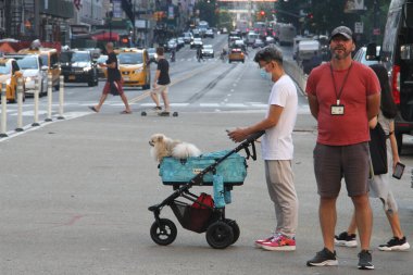 $100 Cash for getting Vaccine in New York. July 30, 2021, New York , USA: In an effort to get everyone vaccinated in New York City, the Mayor, Bill de Blasio and the city government is offering $100 to anyone for getting the first dose