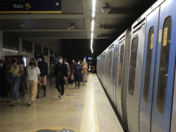 Juli 2021 Lissabon Portugal Verkeer Van Personen Door Straten Het — Stockfoto