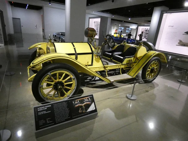 Petersen Automotive Museum One Kind International Automotive Design Showcase Wordt — Stockfoto