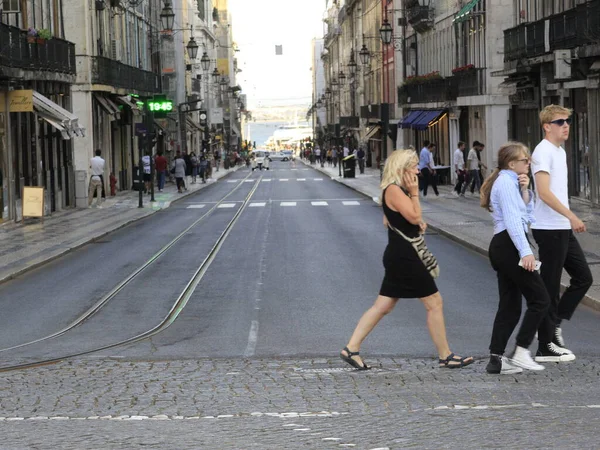 Int Κυκλοφορία Των Ατόμων Στη Λισαβόνα Αυγούστου 2021 Λισαβόνα Πορτογαλία — Φωτογραφία Αρχείου