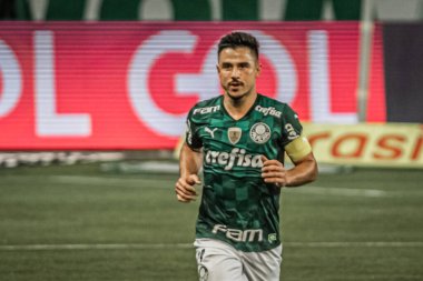 (Brezilya Futbol Şampiyonası: Palmeiras ve Fortaleza. 7 Ağustos 2021, Brezilya, Sao Paulo: Palmeiras 'lı Willian, Brezilya Futbol Şampiyonası' nın 15. raundunda geçerli olan Palmeiras ve Fortaleza arasındaki futbol maçında golünü kutluyor.,