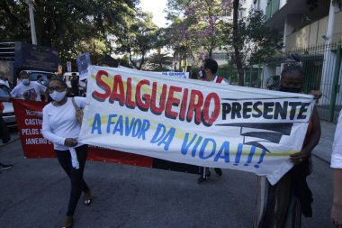 (Rio de Janeiro 'da Barış Yürüyüşü. 7 Ağustos 2021, Rio de Janeiro, Brezilya: Protestocular, 