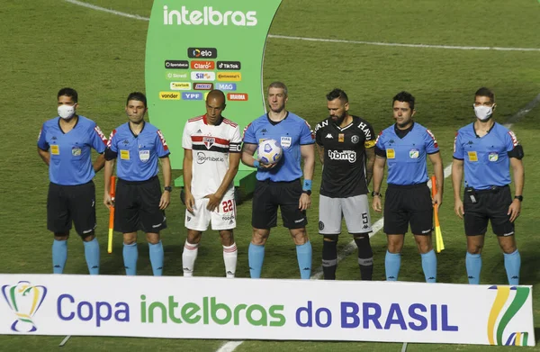 Spo巴西杯 Vasco Gama和圣保罗 2021年8月4日 巴西里约热内卢 Vasco Gama的Lisca教练 在Vasco Gama与圣保罗之间的足球比赛期间 有效期为16轮巴西足球杯 — 图库照片