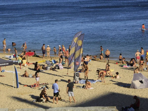 Chaleur Intense Amène Les Baigneurs Plage Conceicao Cascais Août 2021 — Photo