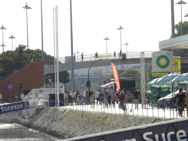 Augusti 2021 Lissabon Portugal Människors Rörlighet Vid Upptäcktsmonumentet Mest Besökta — Stockfoto