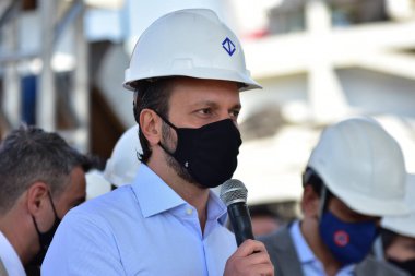 Sao Paulo Valisi Joao Doria, şehrin binbaşısı Ricardo Nunes, CPTM ve Metro İnşaat Alanındaki kesme çarkının indirilmesine katılıyor. 17 Ağustos 2021, Sao Paulo, Brezilya: Sao Paulo Valisi, Joao Doria,