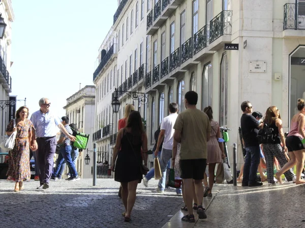 Agosto 2021 Lisbona Portogallo Intenso Movimento Pedonale Nel Centro Lisbona — Foto Stock