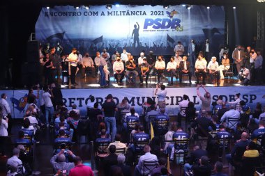 18 Ağustos 2021, Sao Paulo, Brezilya: Sao Paulo PSDB rehberinin, Sao Paulo 'da bulunan Francisco Matarazzo Bulvarı' ndaki Ses etkinlikleri binasında 18 Ağustos Çarşamba günü toplanması). 