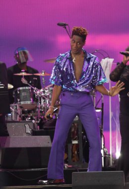 Central Park 'taki mezuniyet konseri. 21 Ağustos 2021, New York, ABD: The We LoVE NYC: New York 'taki büyük Central Park çimlerinde düzenlenen eve dönüş konseri