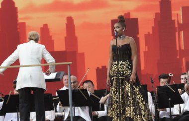 Central Park 'taki mezuniyet konseri. 21 Ağustos 2021, New York, ABD: The We LoVE NYC: New York 'taki büyük Central Park çimlerinde düzenlenen eve dönüş konseri