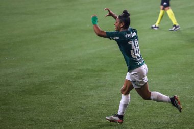 Brezilya Bayanlar Futbol Şampiyonası: Palmeiras ve Gremio. 22 Ağustos 2021, Sao Paulo, Brezilya: Palmeiras takımından Ary 'nin Palmeiras ve Gremio arasındaki çeyrek final maçında attığı golün kutlaması. 