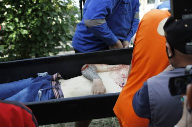 Cidade de Deus mahallesinde bir adam öldü ve iki kişi daha vuruldu ve yaralandı. 25 Ağustos 2021, Manaus, Amazonas, Brezilya: Polis tarafından sadece Luis Eduardo olarak tanımlanan bir adam, nam-ı diğer 