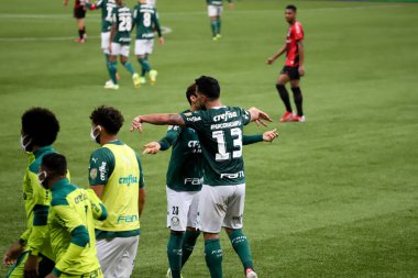 Brezilya Futbol Şampiyonası: Palmeiras ve Athletico-PR. 28 Ağustos 2021, Sao Paulo, Brezilya: Palmeiras takımından Luan 'ın attığı gol golünün kutlanması, Palmeiras ve Athletico-PR arasında oynanan futbol maçı, Brezilya' nın 18. turu için geçerlidir. 