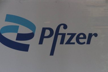 Pfizer Aşısı için tam FDA onayı. 23 Ağustos 2021, New York, ABD: Amerikan Gıda ve İlaç İdaresi (FDA) 23 Ağustos Pazartesi günü Pfizer aşısının kullanımına tam onay verdi.