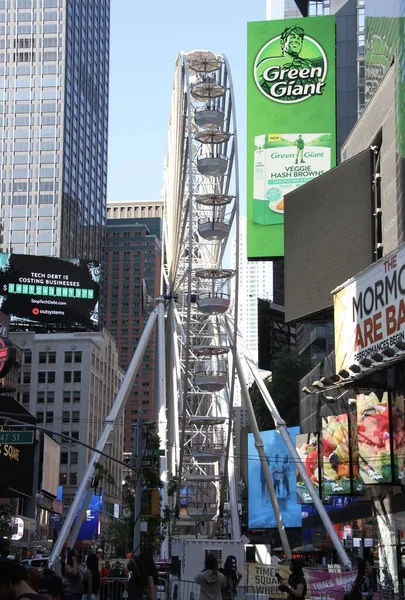 Ein Riesenrad Eine Neue Attraktion Times Square August 2021 New — Stockfoto