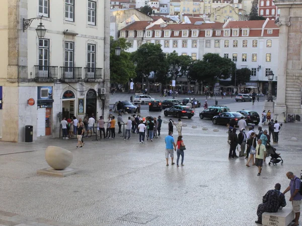 Κίνηση Στην Πλατεία Rossio Και Περίχωρα Στη Λισαβόνα Αυγούστου 2021 — Φωτογραφία Αρχείου
