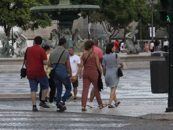 Bewegung Auf Dem Rossio Platz Und Der Umgebung Von Lissabon — Stockfoto
