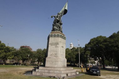 Pedro Alvares Cabral 'ın heykeli Rio de Janeiro' da yandı. 25 Ağustos 2021, Rio de Janeiro, Brezilya: Brezilya Keşif Anıtı, Largo da Gloria, Rio de Janeiro, dün şafakta ateşe verildi.
