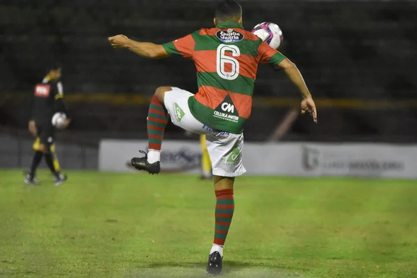 巴西足球锦标赛第4师 葡萄牙语和马杜拉 2021年8月28日 巴西圣保罗 庆祝葡萄牙的卢卡斯 道格拉斯 Lucas Douglas 在巴伐利亚和马杜拉 Rj之间的足球比赛中进球 — 图库照片