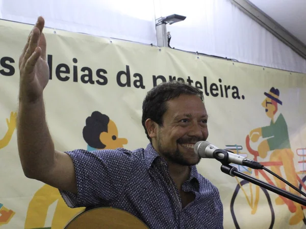 Cantante Felipe Fontenelle Durante Una Presentación Lisboa Feria Del Libro —  Fotos de Stock